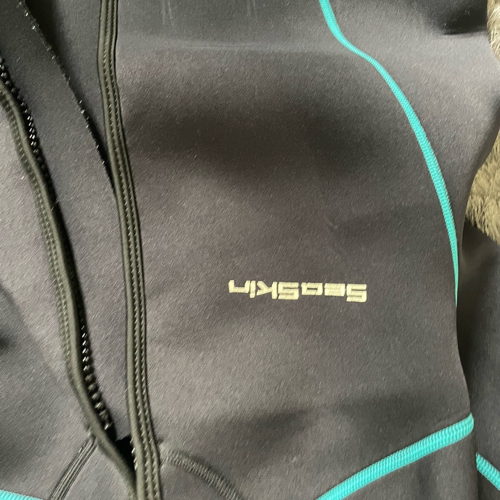 WET SUIT Seaskin Black and Teal Wetsuit